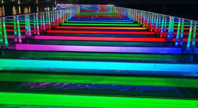 Cloud View Homestay (Burqin, Kanas Tower Bridge Branch）, Prenota Hotel Hotel a Xinjiang con parcheggio, Parcheggio