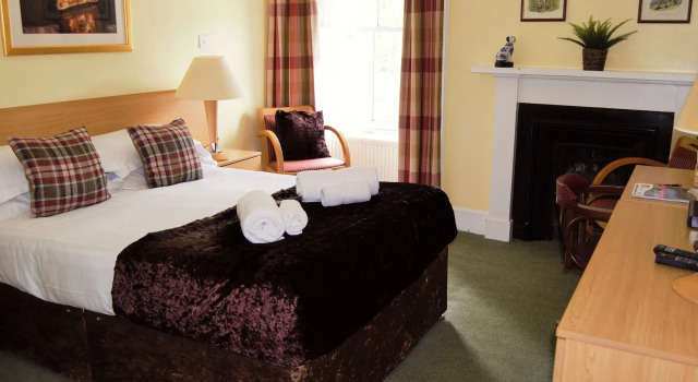 The Bridge of Cally Hotel