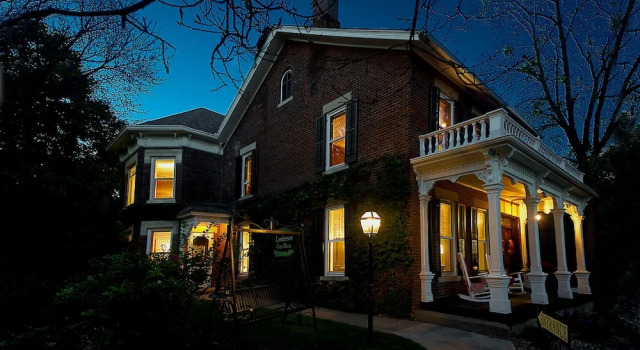 Lamberson Guest House, Book Pension Galena 