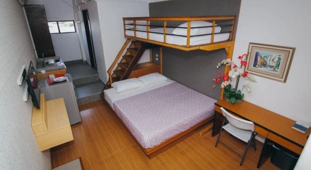 Люкс Deluxe Amaris Bed & Breakfast