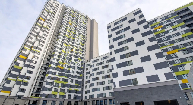 Myhomeyourhome Na Vitebskiy Pr 99K1 Apartments, Book Lejlighed Hoteller i Sankt Petersborg med pool, nær Kupchino Metro Station, Swimmingpool