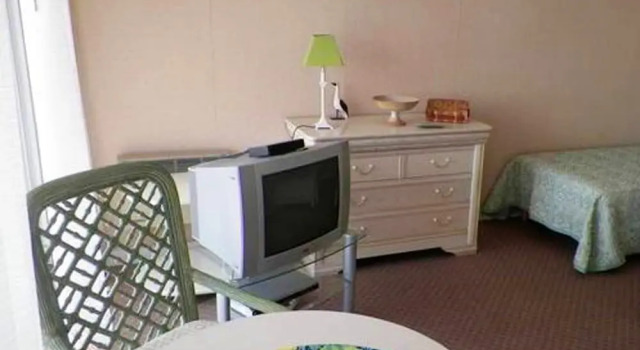 Apartment With 2 Bedrooms in La Baule-escoublac, With Wonderful sea View, Furnished Terrace and Wifi - 5 m From the Beach, Забронировать Апартаменты/квартира Отели Ла-Боль с парковкой, рядом с La Baule-Escoublac Train Station, Парковка