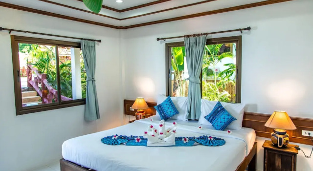 Бунгало Standard с балконом и с красивым видом из окна Zama Resort Koh Phangan