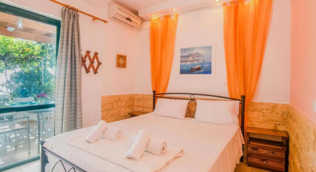 Cosy apartment in Mpenitses with terrace, Забронировать Апартаменты/квартира Отели периферии Ионических островов с парковкой, Парковка