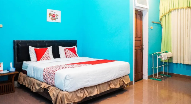 Penginapan Balai Sultan by OYO Rooms, Rezerwuj Hotel Pangkalpinang Sumatra
