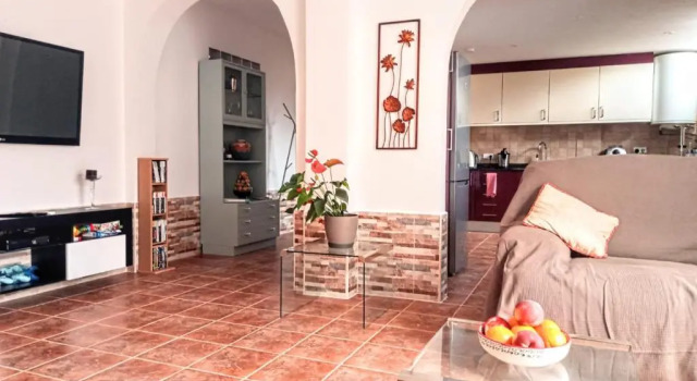Villa with serene mountain views. Spacious garden with 10x5m pool., Varaa Villa Fortuna Murcia