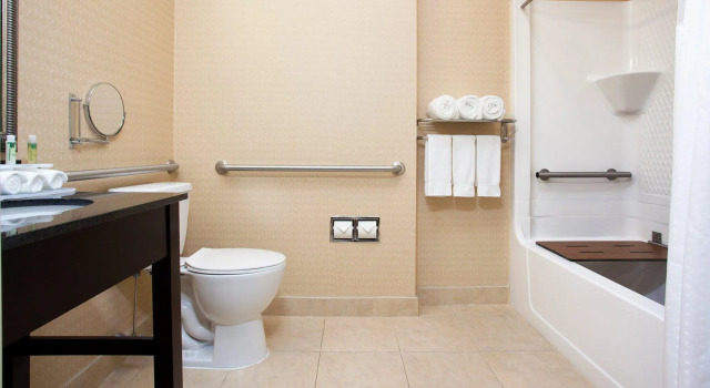 Номер Standard Holiday Inn Express and Suites Allentown West by IHG