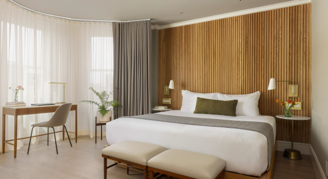 Hotel Veritas