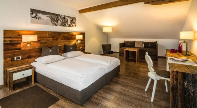 Полулюкс Hotel ANDER