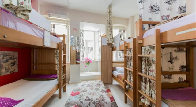 Кровать в общем номере (женский номер) Taksim Hostel Green House Istanbul