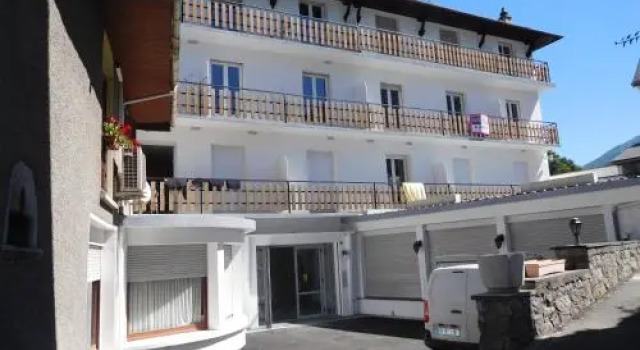 Apartment Nicolas, Rezerwuj Apartament Esquieze-Sere Langwedocja-Roussillon