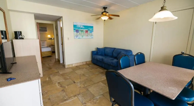 Четырёхместный номер Standard Gondolier Motel - Wildwood