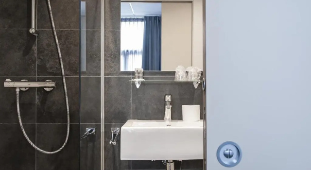 Номер Comfort City2Beach Hotel