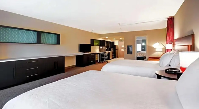 Четырёхместный люкс Home2 Suites by Hilton Lagrange