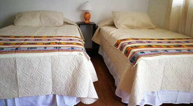 Hostal Casa Flores, Rezervovat Hotel Hotely v Jujuy s parkováním, Parkování
