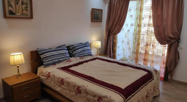 La Marina Luxury Apartment Fully Furnished Free WiFi, High Standard Residence, Swimming Pool View, Amazing Prime Location Close to Restaurants, Transport, Beach, Book Apartment Hotels in Sale with a Pool, Swimming Pool