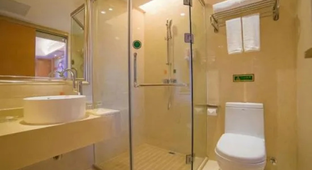 Люкс Deluxe Vienna Hotel (Luoding Luocheng Branch)