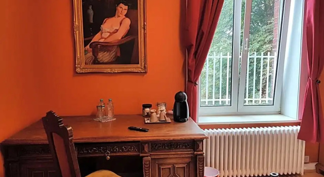 Двухместный номер Standard с видом на сад Château Lambert Moulinsart Hotel, shuttle airport, long term parking, snooker, large terrasse, dinner, breakfast