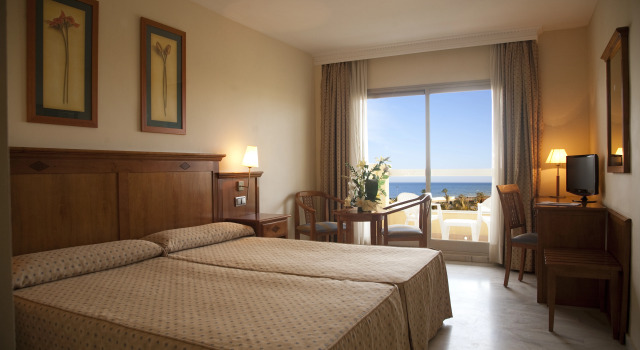 BQ Andalucia Beach Hotel