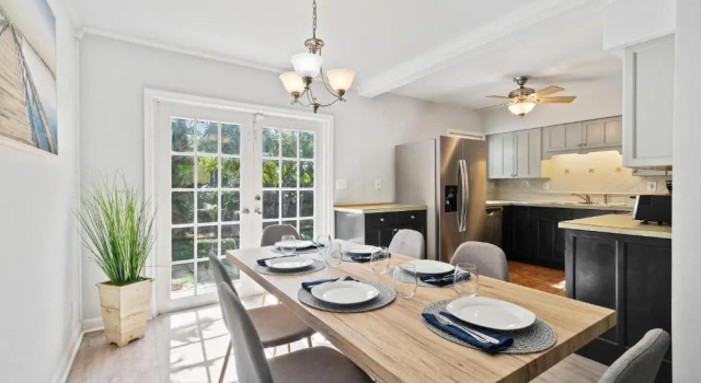 Dreamy 3 Bedroom Florida House, West Palm Beach, Rezerwuj Hotel West Palm Beach Palm Beach County