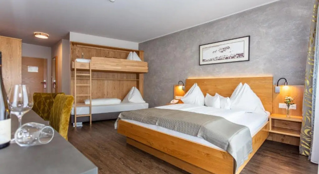 Семейный номер Standard с балконом Hotel Almrausch