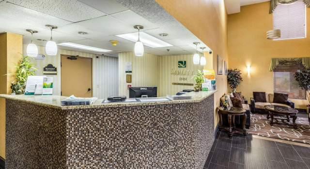 Quality Inn Rolla, Varaa Hotelli Rolla Ozark