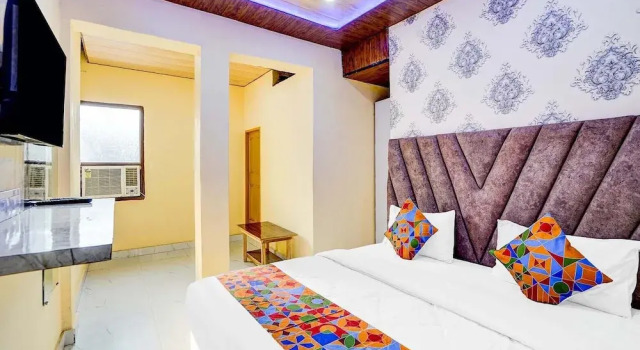 Номер Deluxe Fabhotel Ratraksh