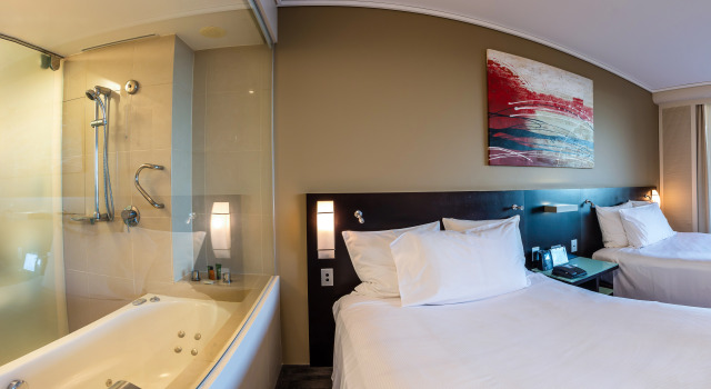 Отель Hilton Cairns