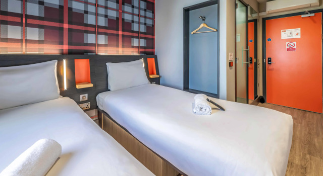 easyHotel Dublin, Забронировать Отель Дублин Каунти Дублин