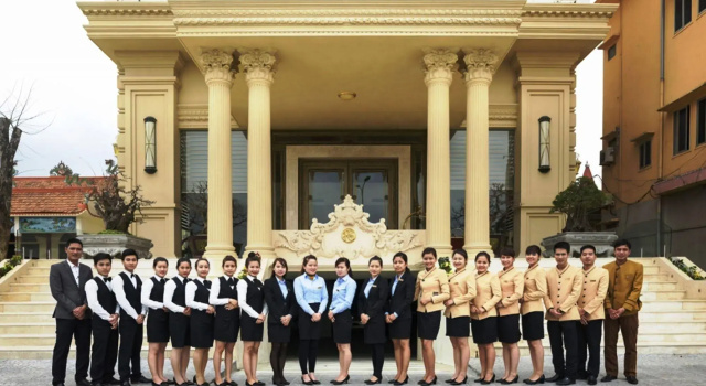 Riverside Hotel