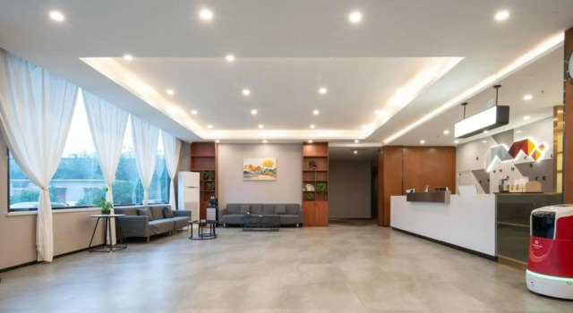 Borrman Hotel  (Yankuang Donghua Branch, West Outer Ring Road, Zoucheng), Забронировать Отель Цзинин Шаньдун