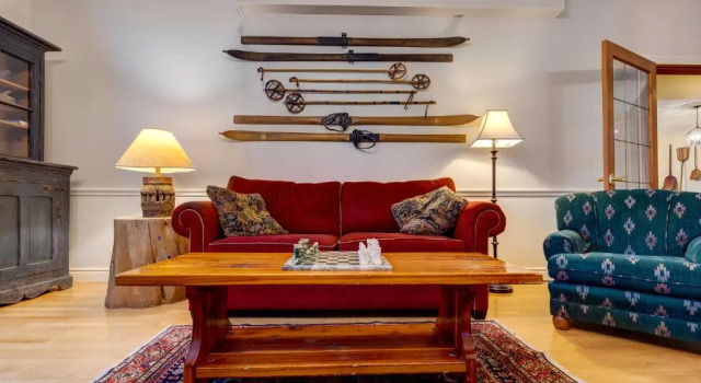 Courthouse Inn Revelstoke, Buchen Sie Hotel Revelstoke Revelstoke