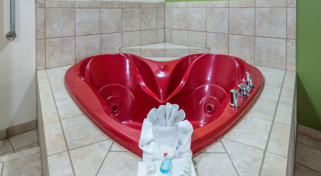 Двухместный люкс Clarion Inn & Suites Weatherford South