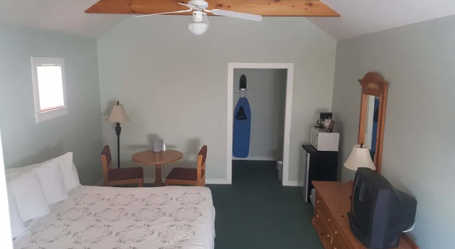 Двухместный коттедж Deluxe Spruce Lane Lodge and Cottages