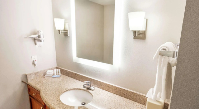 Четырёхместный люкс Homewood Suites by Hilton Ontario Rancho Cucamonga