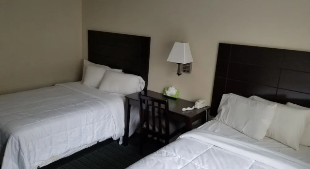 Четырёхместный номер Standard Mainstay Inn