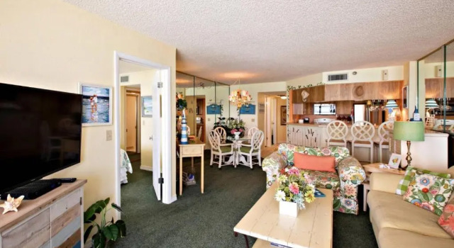 Sand Dollar Condominium Unit #1103, Забронировать Отель Дейтона-Бич Daytona Beach Area, рядом с Пресвитерианская церковь Westminster By The Sea