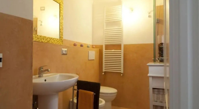 Трёхместный семейный номер Standard с балконом Riz Guest House