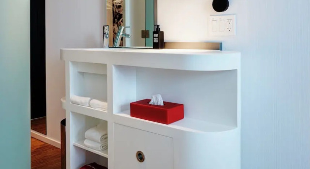 Номер Premium citizenM Paris Gare de Lyon