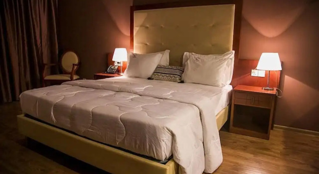Hotel Palanca Negra, Rezerwuj Hotel Hotele 3-gwiazdkowe w Malanje, 3*