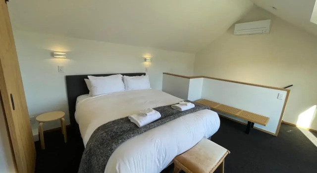The Lakehouse, Забронировать Отель Kelvin Heights 