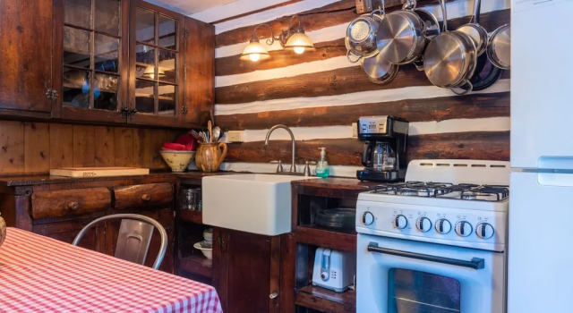 Номер Classic Pioneer Guest Cabins