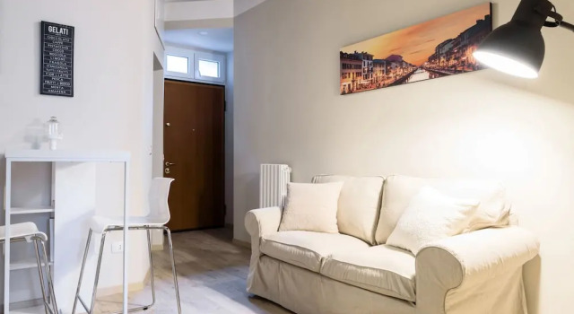 HomeatHotel - Torricelli Apt, Забронировать Отель Отели Навильи с парковкой, Парковка