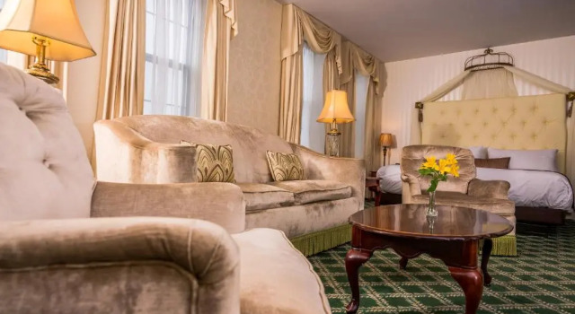 Люкс Landmark Inn