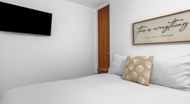 Castellana by Otium