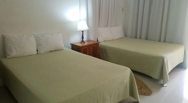 Люкс с 2 комнатами с балконом Firefly Beach Cottages