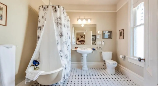 Номер Standard с видом на город O Canada House Bed & Breakfast