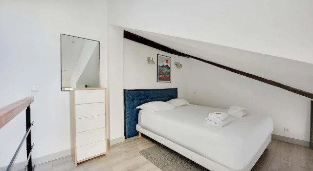 Authentic Apartment - 1BR 6P - Centre de Paris, Забронировать Апартаменты/квартира Париж Иль-де-Франс, рядом с Станция метро Rambuteau
