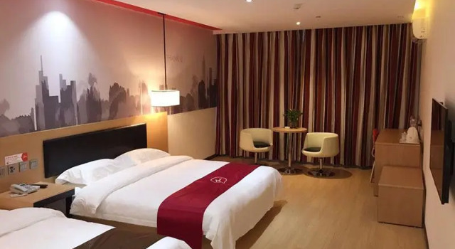 Thank Inn Hotel Guizhou Guiyang Nanming District Huaguoyuan Yan'an Nan Road, Varaa Hotelli Nanming District Guiyang