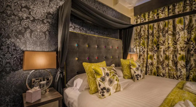 Люкс Deluxe The Royal Oak Hotel, Welshpool - The Coaching Inn Group